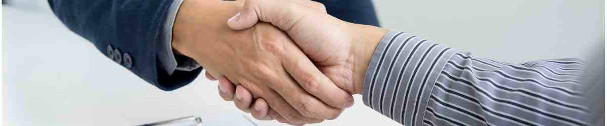 What sources of finance are available to a sole trader?